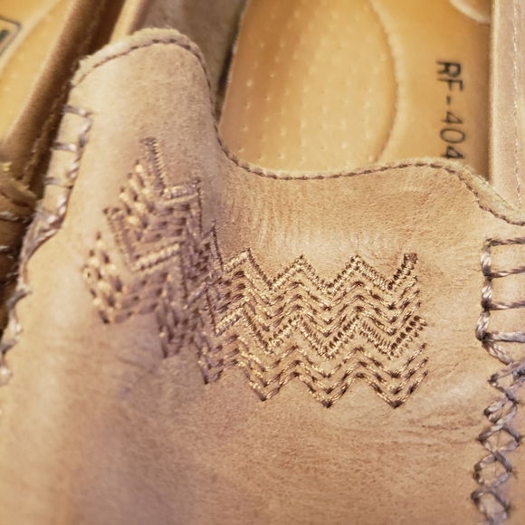 ROMULO Tan Leather Slip On Loafers - Picture 10 of 11